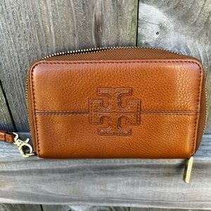 TORY BURCH CARD WALLET WRISTLET